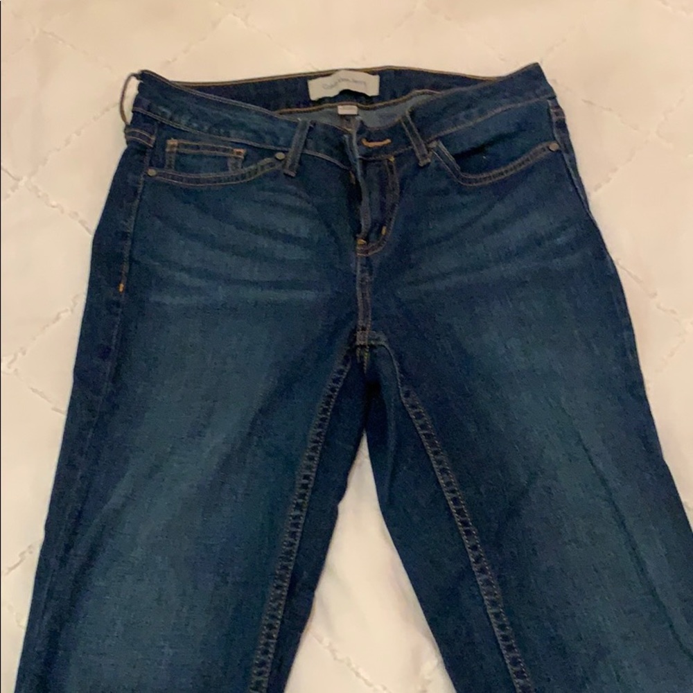 Size 4x30: Calvin Klein dark wash skinny jeans